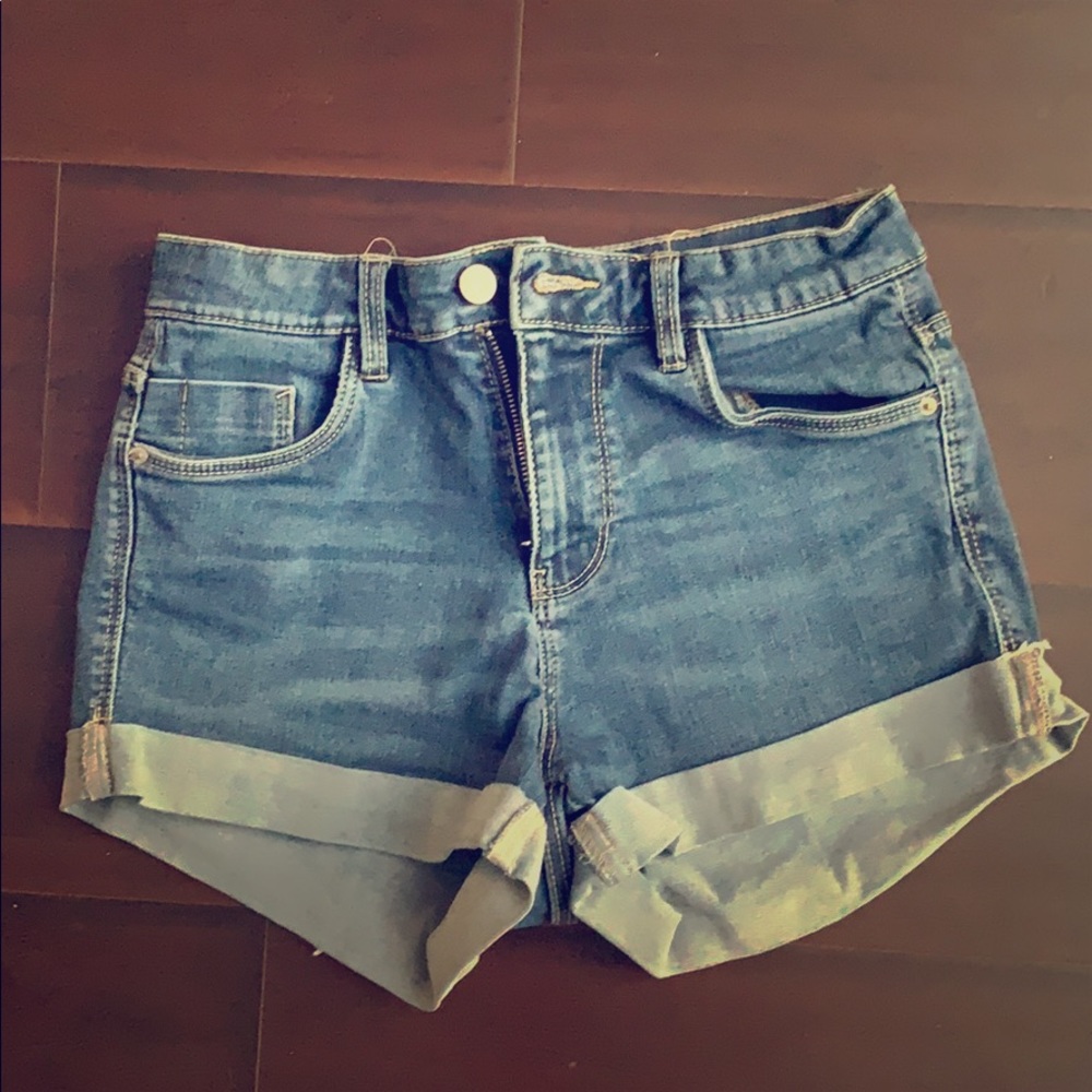 Zara denim shorts size us 4, fits size 25-27 waist